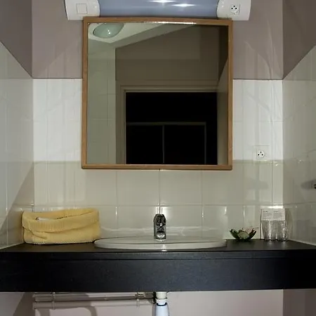 Szálloda L'arbre A Pain 3*