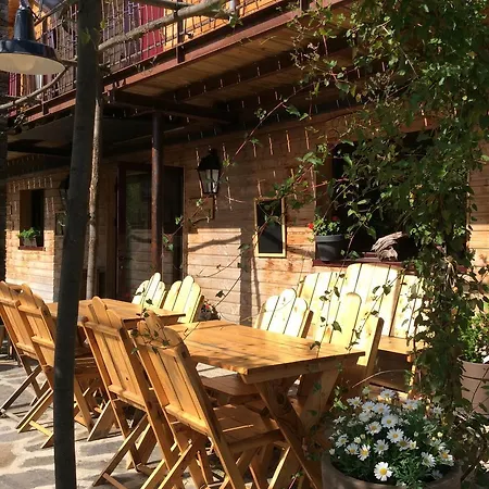 L'arbre A Pain Szálloda 3*