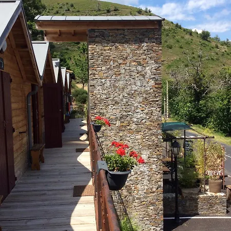 L'arbre A Pain Szálloda Altier